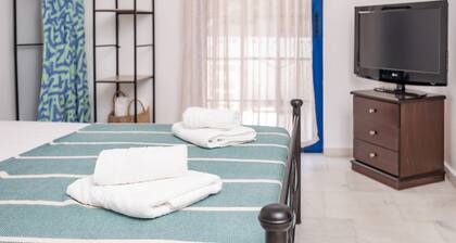 Hippocampus Apartments 2 min Walk From the Beach