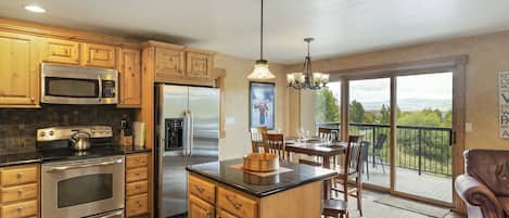 Condo, 2 Bedrooms | Private kitchen