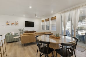 Condo, 3 phòng ngủ | Nội thất