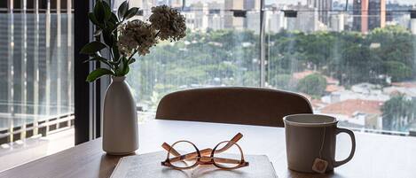 Premier Studio | Dining