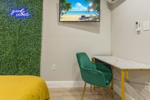 1 bedroom, desk, iron/ironing board, WiFi