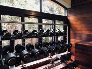 Fitness facility - Cozy 2-bedroom Apartment - Stunning Table Mountain Views, GYM, WiFi - Rockwell (Cape Town)