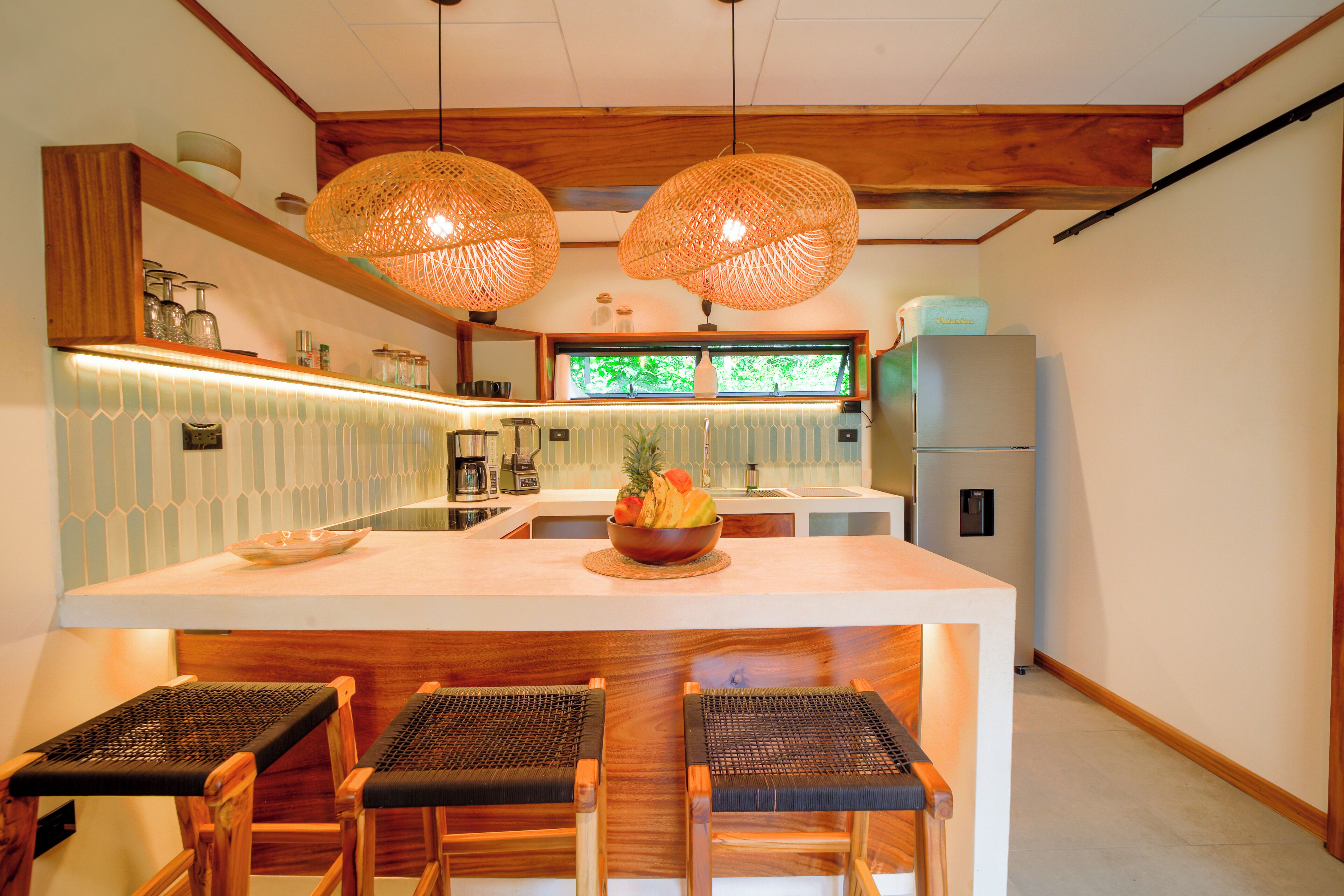 冰箱、炉灶、茶具/咖啡用具、烤面包机