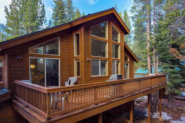 House (4 Bedrooms) | Interior - Hansel by Avantstay Pool Table, 5mins to Skiing (Truckee)
