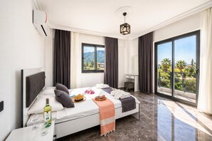 5 bedrooms, iron/ironing board, WiFi, bed sheets - Villa Grand Yasar 2 - Four Bedroom Villa, Sleeps 8 (Okçular)