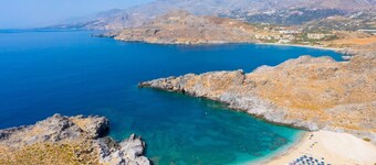 Villa Nafsika - Four Bedroom Villa, Sleeps 11