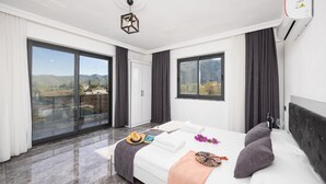 4 bedrooms, iron/ironing board, WiFi, bed sheets - Villa Grand Yasar 1 - Four Bedroom Villa, Sleeps 8 (Okçular)