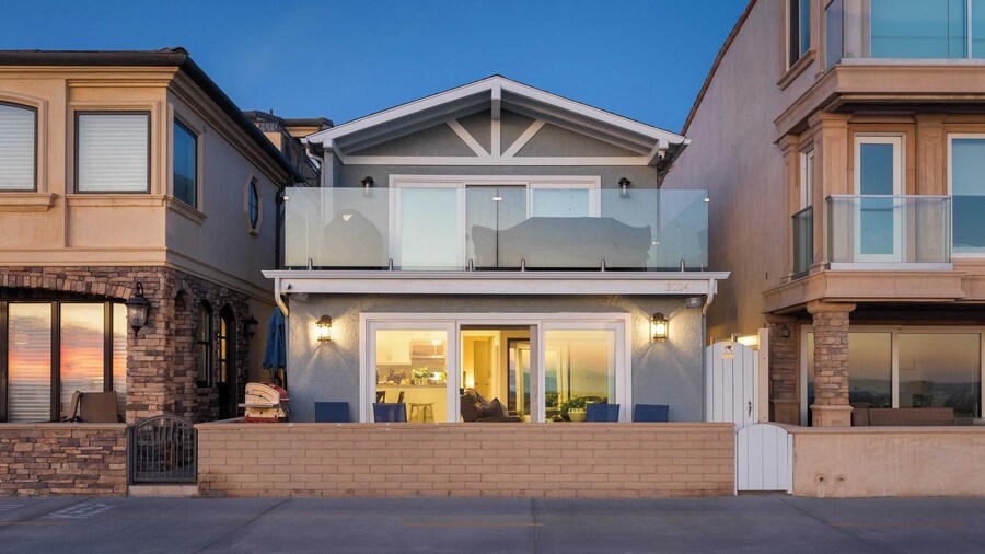 Balboa Breeze by Avantstay Beachfront Retreat + Ocean View