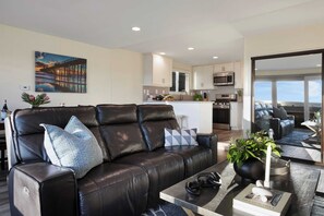 Nhà (2 Bedrooms) | Nội thất