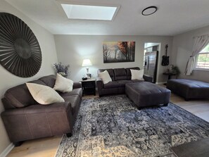 Smart TV, video games, stereo