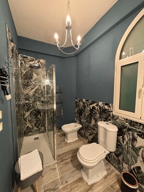 Shower, hair dryer, bidet, towels - Villa Brikinnia (Lentini)
