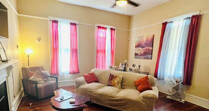 Relax and escape in this vibrant Columbus apartment