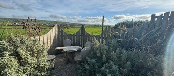 Hidden Hut Shepards Hut Sleeps 2