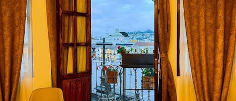 Chambre Triple Luxe, balcon, vue ville