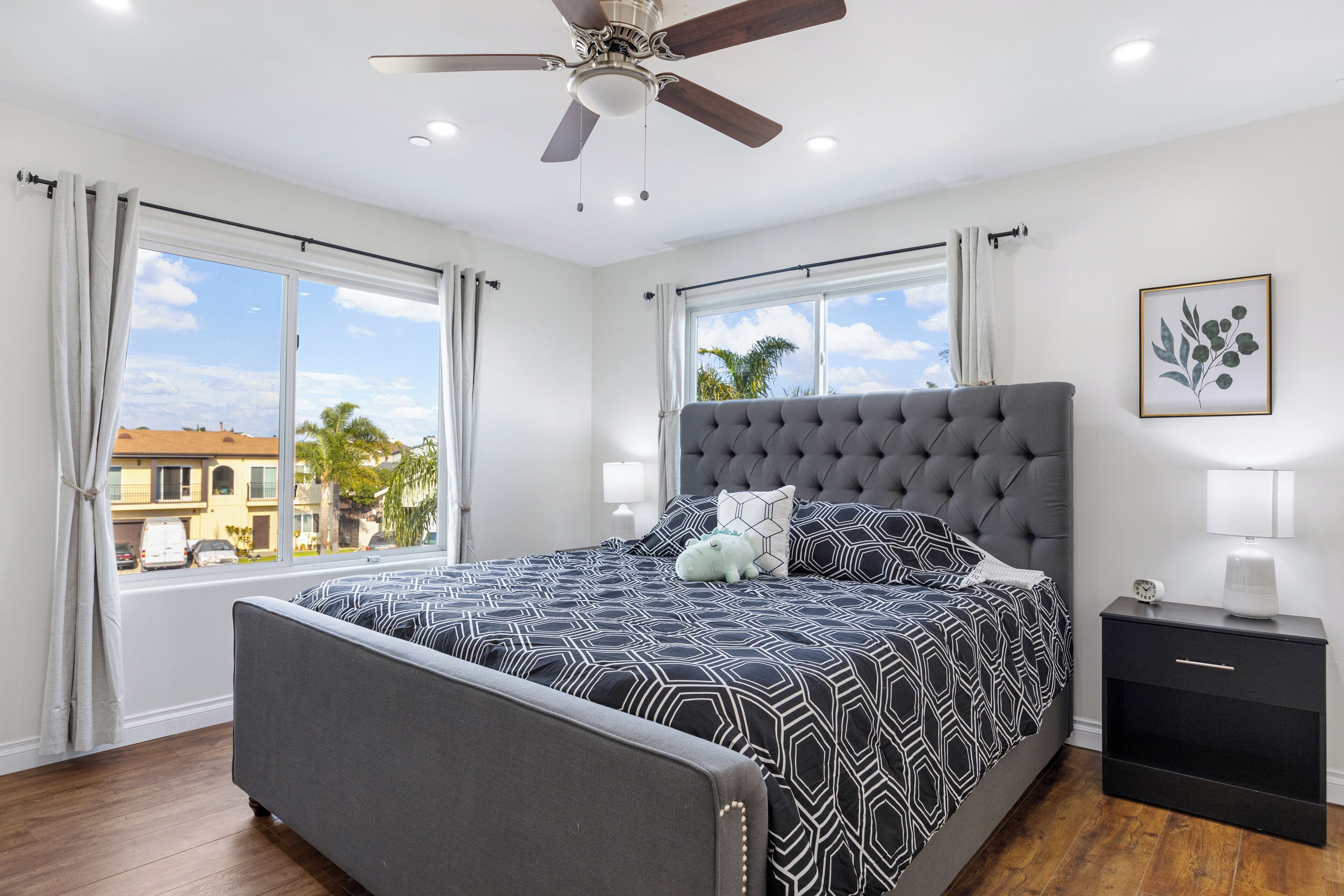 4 habitaciones, tabla de planchar con plancha y wifi gratis 