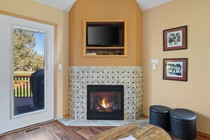 Interior - Eagle Crest Hole in One! (Redmond)