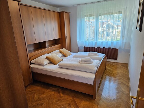 2 habitaciones, internet y ropa de cama 