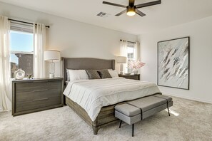 3 bedrooms, desk, iron/ironing board, WiFi