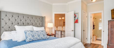 2 habitaciones, escritorio, internet y ropa de cama