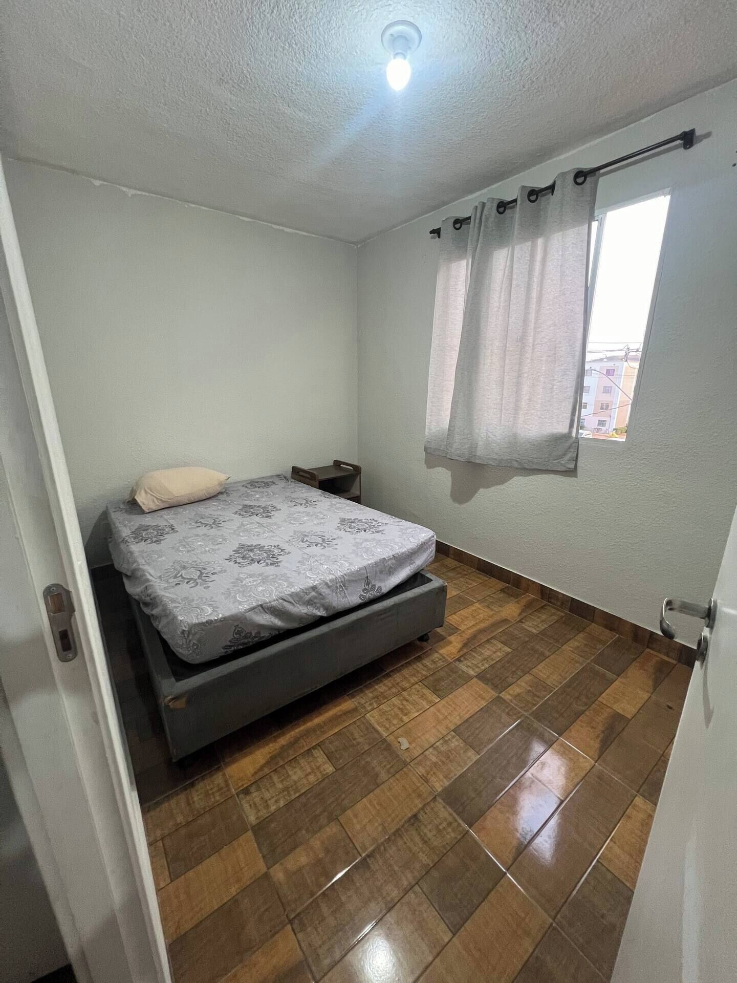 2 quartos, ferros/tábuas de passar roupa, Wi-Fi, roupa de cama