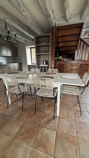 Dining - Charming and spacious Breton house (Jugon-les-Lacs)