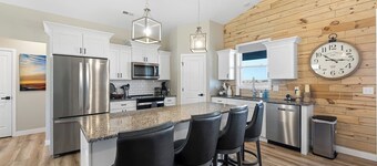 Tee'd Up Colbert Hills at Home Stay MHK