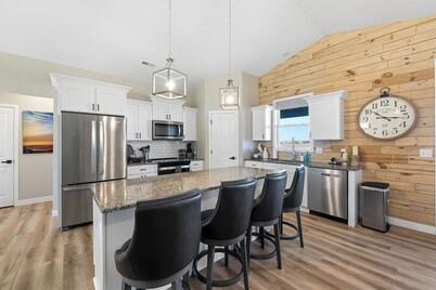 Tee'd Up Colbert Hills at Home Stay MHK