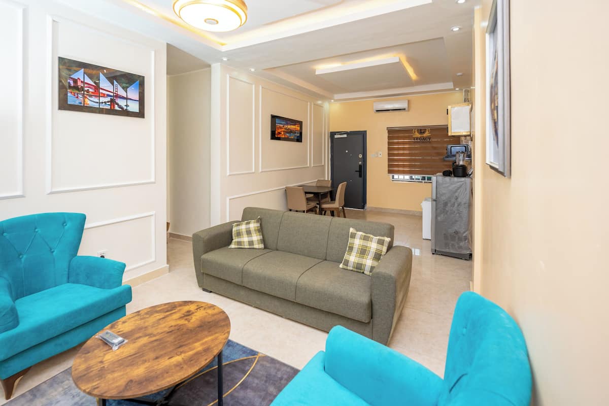 Deluxe tweepersoonskamer, balkon, uitzicht op stad | 1 slaapkamer, een laptopwerkplek, gratis wifi
