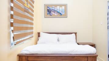 Deluxe Apartment, Balcony, City View | Laptop workspace, free WiFi