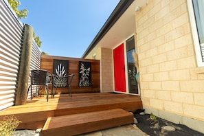 Terrace/patio - Mackenzie Red, Mt Cook base (Twizel)