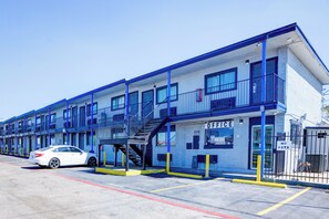 บริเวณภายนอก