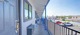 Super 7 Inn By Oyo San Antonio N.W. Medical Center