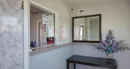 Super 7 Inn By Oyo San Antonio N.W. Medical Center