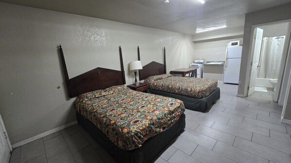 1 bedroom, desk, iron/ironing board, free WiFi