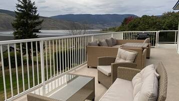 House, Balcony | Terrace/patio