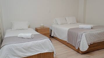 9 bedrooms, iron/ironing board, WiFi, bed sheets