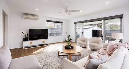 Marco Polo in Blairgowrie with Heated Pool and Spa