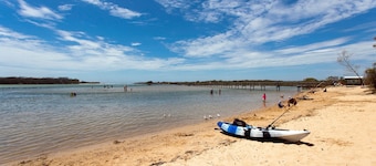 Myee Court - 500 meters to Urunga Sea Lido