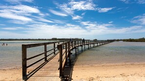 Beach - Myee Court - 500 meters to Urunga Sea Lido (Urunga)