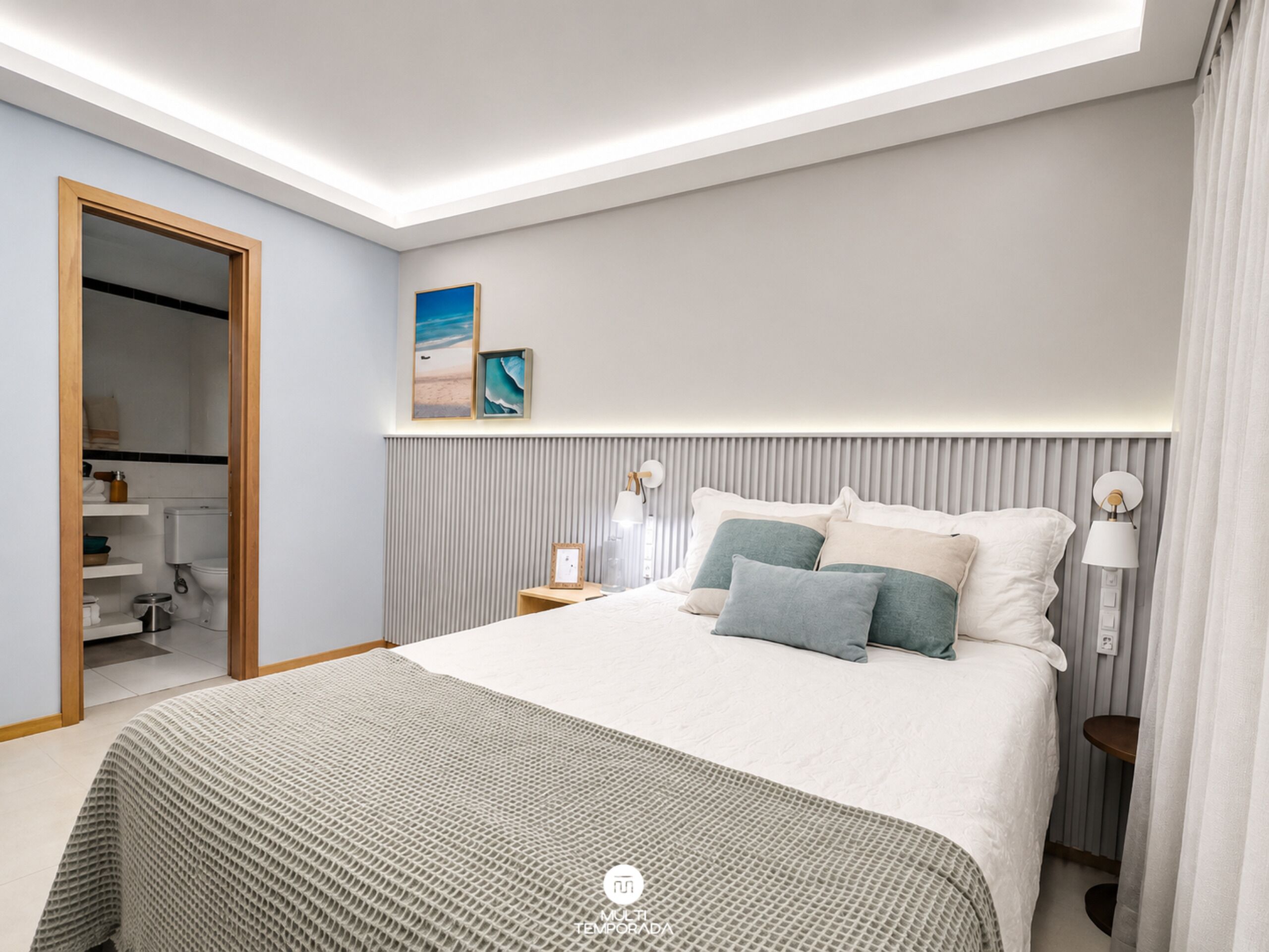 Honeymoon appartement, toegang tot zwembad, uitzicht op strand | Luxe beddengoed, een bureau, verduisterende gordijnen