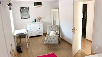 1 bedroom, WiFi, bed sheets