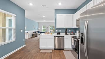 Køleskab, mikrobølgeovn, ovn, opvaskemaskine