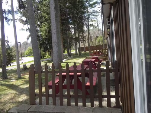 Mohican Resort Motel - 2 Bedroom Efficiency