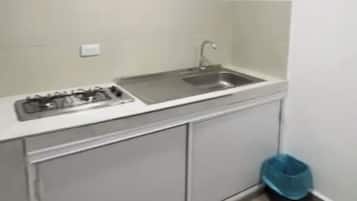 Comfort Apartment | Private kitchen | Mini-fridge, microwave, stovetop, dishwasher
