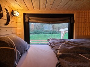 1 chambre, fer et planche à repasser, Wi-Fi gratuit, draps fournis