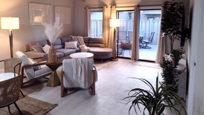 Unclassified image, 2 of 38, button - Charming Pet-Friendly Beach Home (Hilton Head Island)