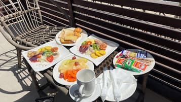 Esmorzar diari complet gratuït