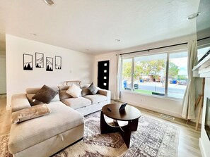 Living area - Spacious City Home w/ Hot Tub & Ski Access (Sandy)