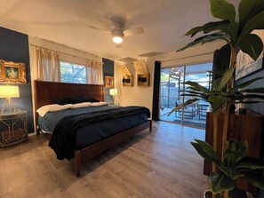 3 Schlafzimmer, Schreibtisch, Bügeleisen/Bügelbrett, Reisekinderbett