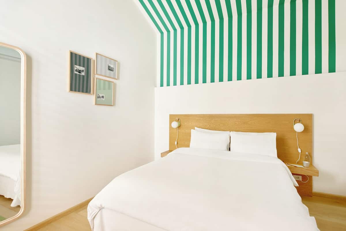 Premium bedding, desk, free WiFi, bed sheets